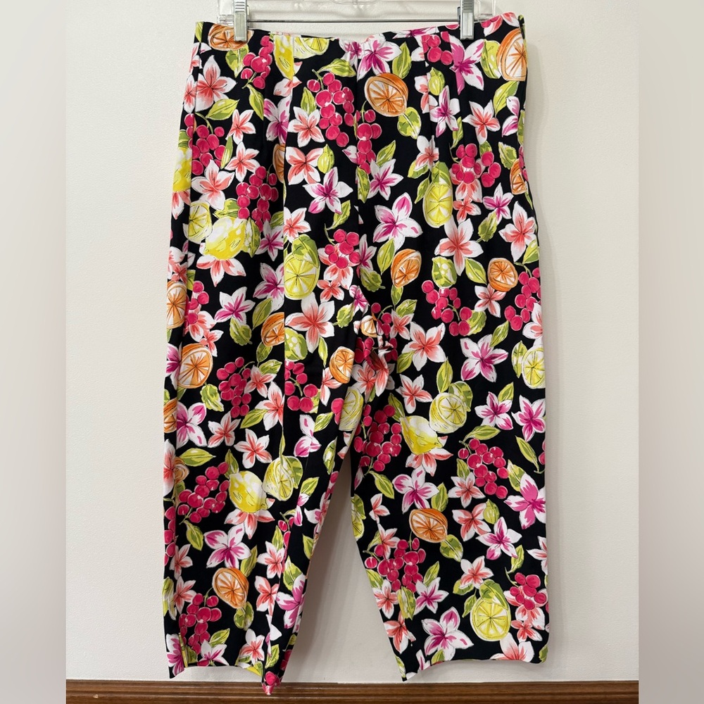 Briggs Fruit Print Crop Pants